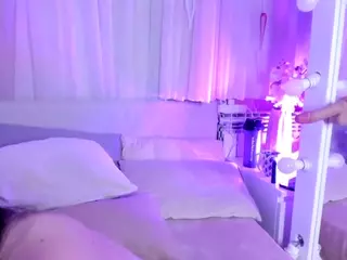 Riverlyyy's Live Sex Cam Show