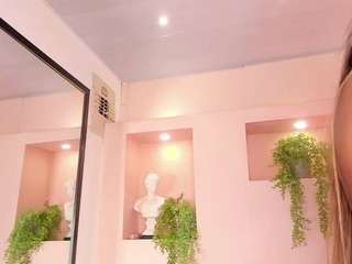 sofiabennett's CamSoda show and profile