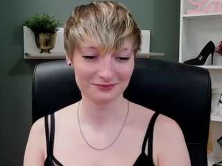 tastyblair Live Webcam on CamSoda