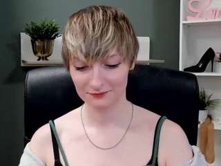 tastyblair Live Webcam on CamSoda