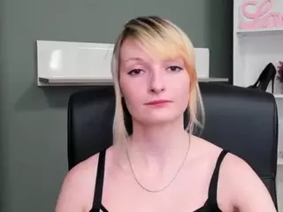 tastyBlair's Live Sex Cam Show