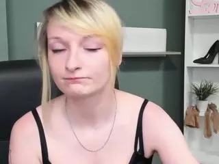 tastyBlair's Live Sex Cam Show