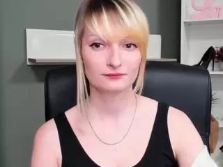 tastyBlair's Live Sex Cam Show