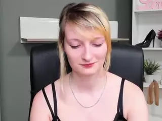 tastyBlair's Live Sex Cam Show