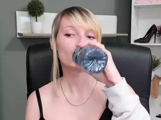 tastyBlair's Live Sex Cam Show