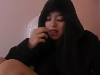Vicky-Thompons's Live Sex Cam Show