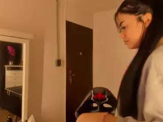 Vicky-Thompons's Live Sex Cam Show