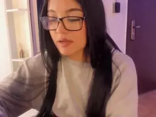 Vicky-Thompons's Live Sex Cam Show