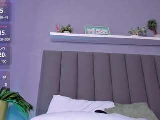 alessia-leroy Live Webcam on CamSoda