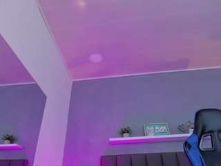 alessia-leroy Live Webcam on CamSoda