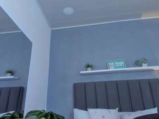 alessia-leroy Live Webcam on CamSoda