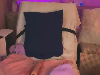 DAkotaHot77's Live Sex Cam Show