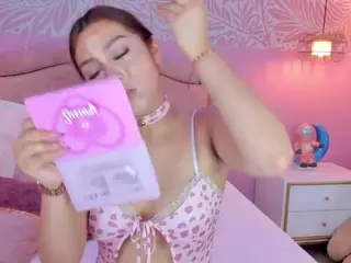 EmilyCollins1's Live Sex Cam Show
