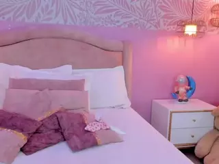 EmilyCollins1's Live Sex Cam Show