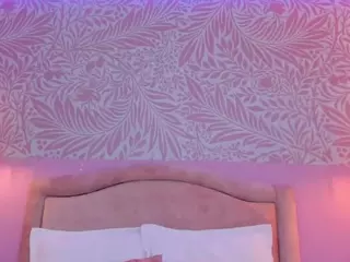 EmilyCollins1's Live Sex Cam Show