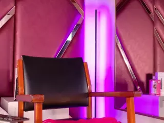 AdelNesbitt's Live Sex Cam Show