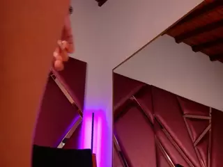 AdelNesbitt's Live Sex Cam Show