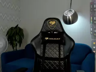 Emma-Reeed's Live Sex Cam Show