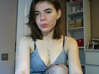 LunaHeart's Live Sex Cam Show