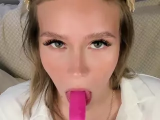 NeldaGault's Live Sex Cam Show