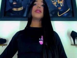 aishasexy18 Live Webcam on CamSoda