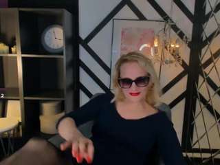 annaqueenmuse