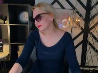 annaqueenmuse