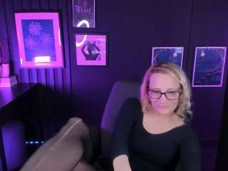 annaqueenmuse