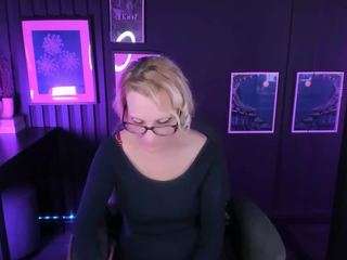 annaqueenmuse