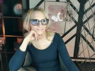 annaqueenmuse