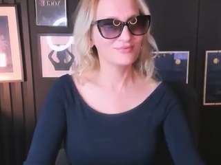 annaqueenmuse