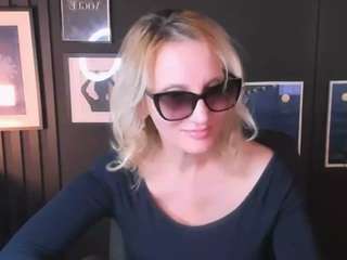 annaqueenmuse
