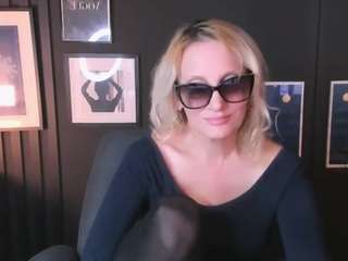 annaqueenmuse