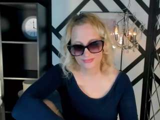 annaqueenmuse