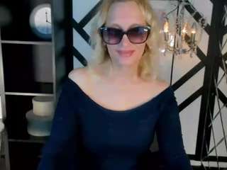 annaqueenmuse