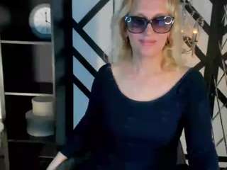 annaqueenmuse