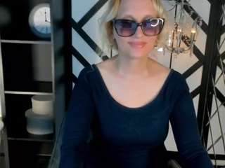 annaqueenmuse