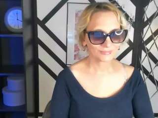 annaqueenmuse