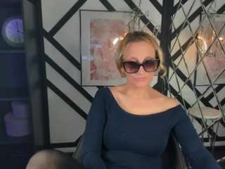 annaqueenmuse