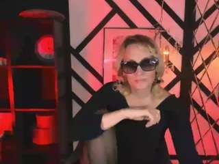 annaqueenmuse