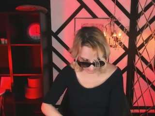 annaqueenmuse