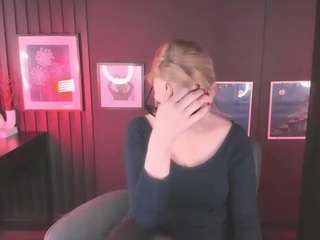 annaqueenmuse