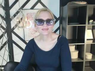 AnnaQueenMuse