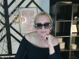 AnnaQueenMuse