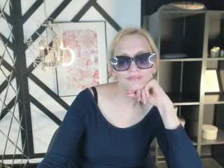 AnnaQueenMuse