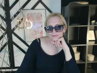 annaqueenmuse