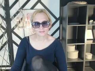 AnnaQueenMuse