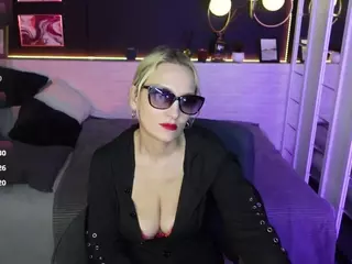 AnnaQueenMuse's Live Sex Cam Show