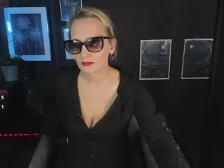 AnnaQueenMuse's Live Sex Cam Show