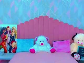 ariadnna-princes... Live Webcam on CamSoda